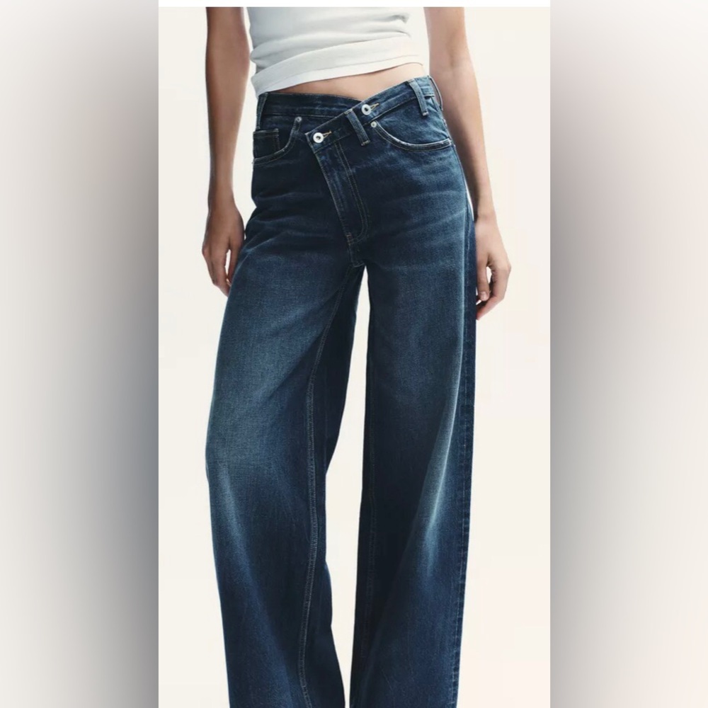Zara TRF High Crossover Waist Wide Leg Full Length Jeans in Navy Blue Size 2 NWT